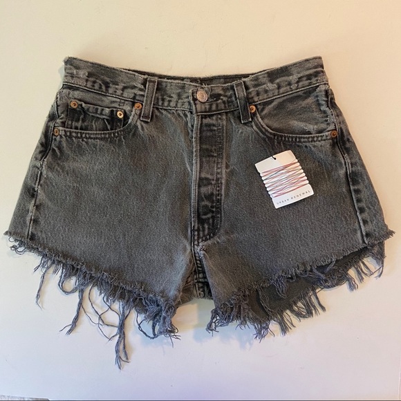 Levi’s Urban Renewal by UO Black Denim Shorts NWT - Picture 3 of 7